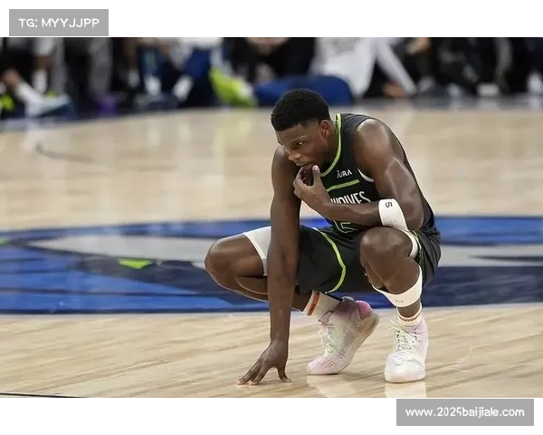 迪文琴佐连续命中三分,森林狼末节打出36-19 迪文琴佐连续命中三分,森林狼末节打出36-19